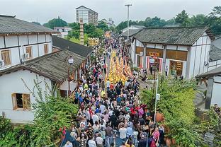 韩乔生：如果曼城能在三线再次夺冠，那瓜迪奥拉真可以名垂青史